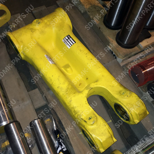 Серьга в сборе KOMATSU PC220-7 206-70-D2120