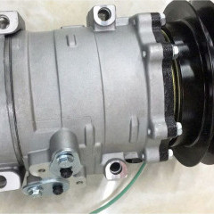 Компрессор кондиционера KOMATSU D65EX-16 17A-911-4810
